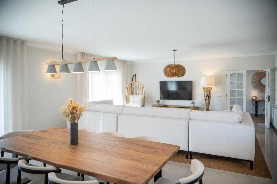 Magnolia Luxury Villa  Villa in Leiria, Portugal