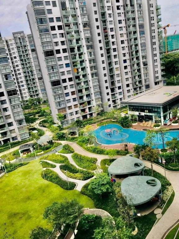 Căn hộ cao cấp , khu Celadon Tân Phú 2 pn 2 wc Apartment in Ho Chi Minh City