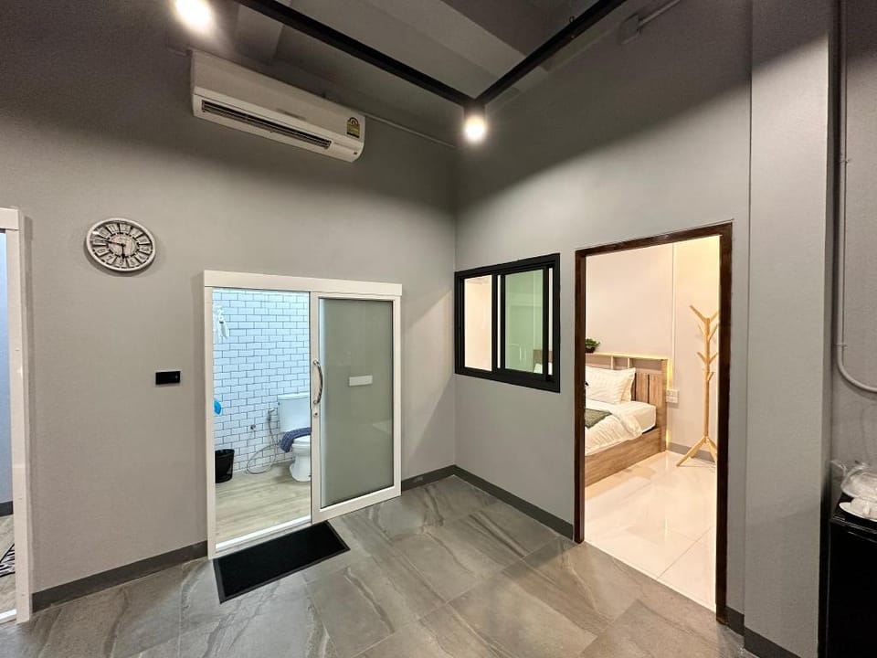 Private Room by Villa Kanghan Khao Kho Apartment in Laos