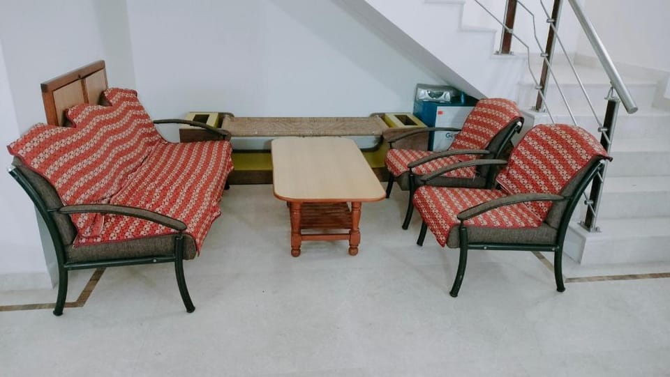 Ultra Luxurious Bangalow- family - friendly.. Apartment in Varanasi