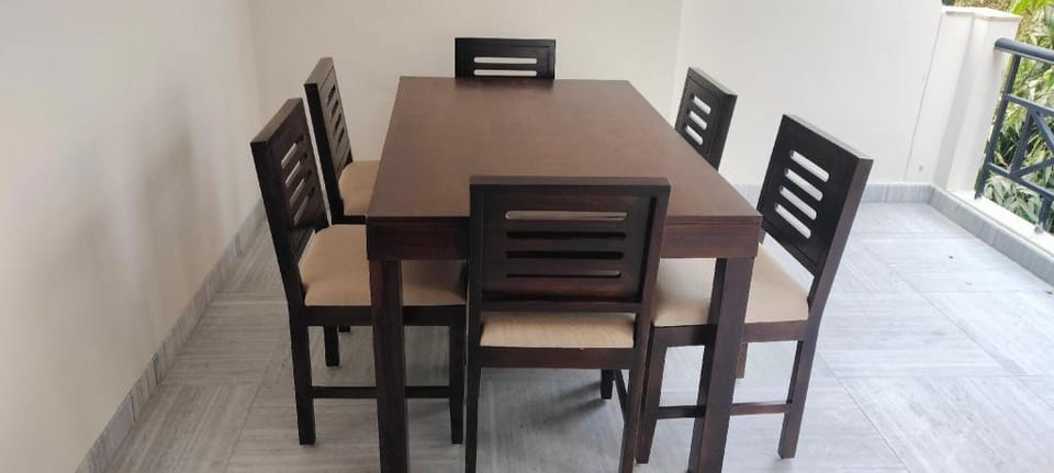 Ultra Luxurious Bangalow- family - friendly.. Apartment in Varanasi