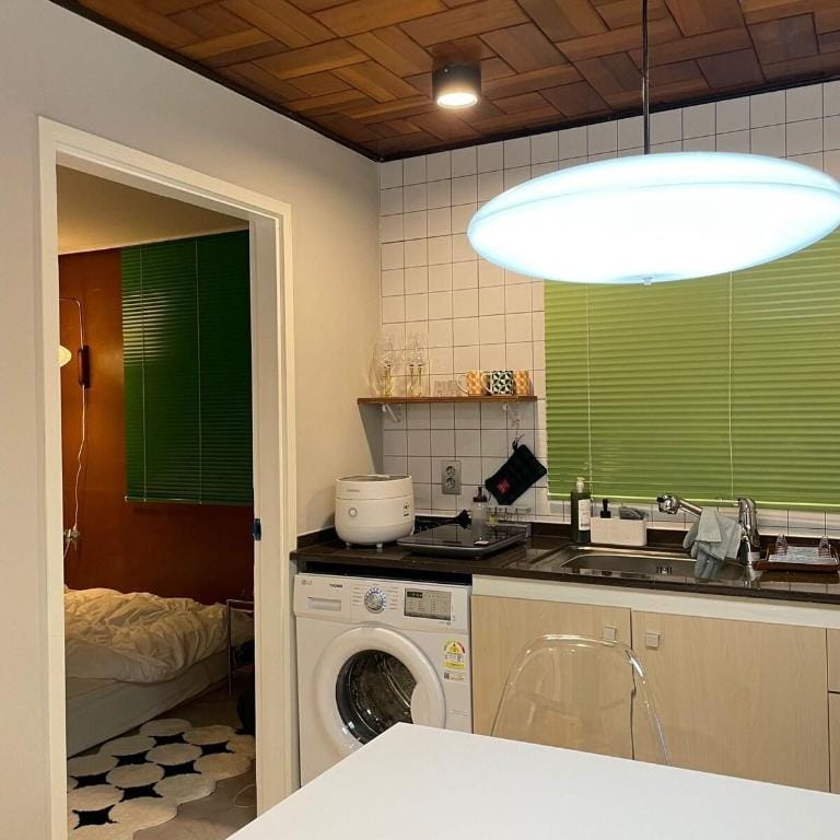 A[Gakkeum_Sinchon] Hongdae Sinchon Adjacent 3 Room Villa in Seoul