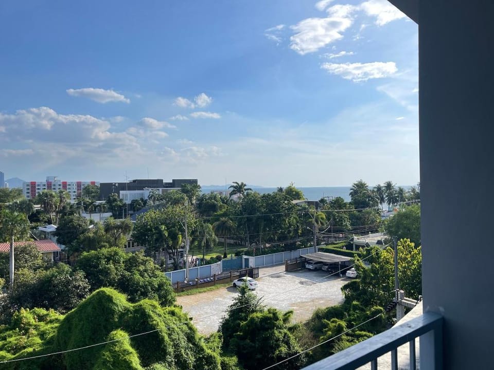The Patio miracle seaview ( high floor) Apartment in Chon Buri Changwat