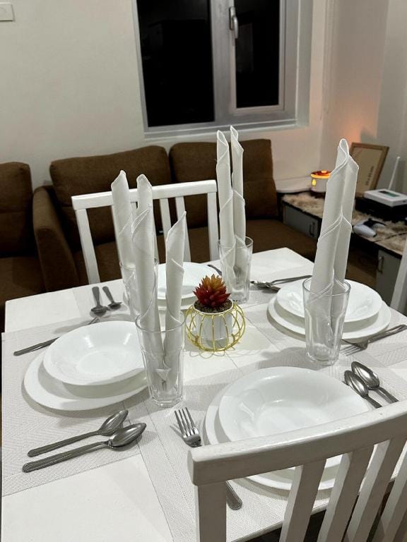 Starlight Suites wPS5,Unli Massages & Billiards Apartment in Calabarzon
