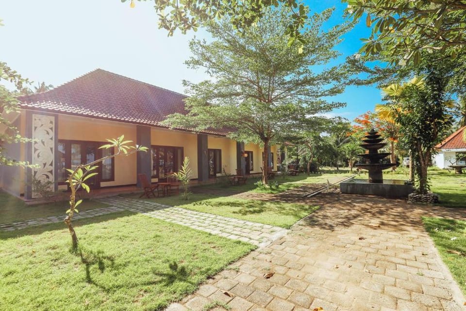 Amazing Superior Room Villa near Tamarind Beach Vacation rental in Nusapenida