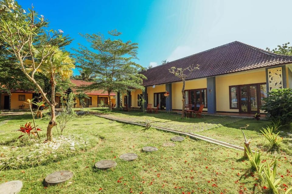 Amazing Superior Room Villa near Tamarind Beach Vacation rental in Nusapenida