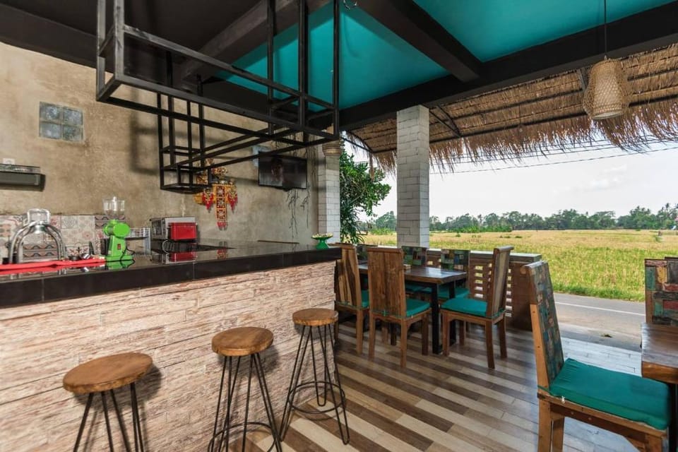Fantastic Deluxe Double Room near Ubud Palace Vacation rental in Tampaksiring