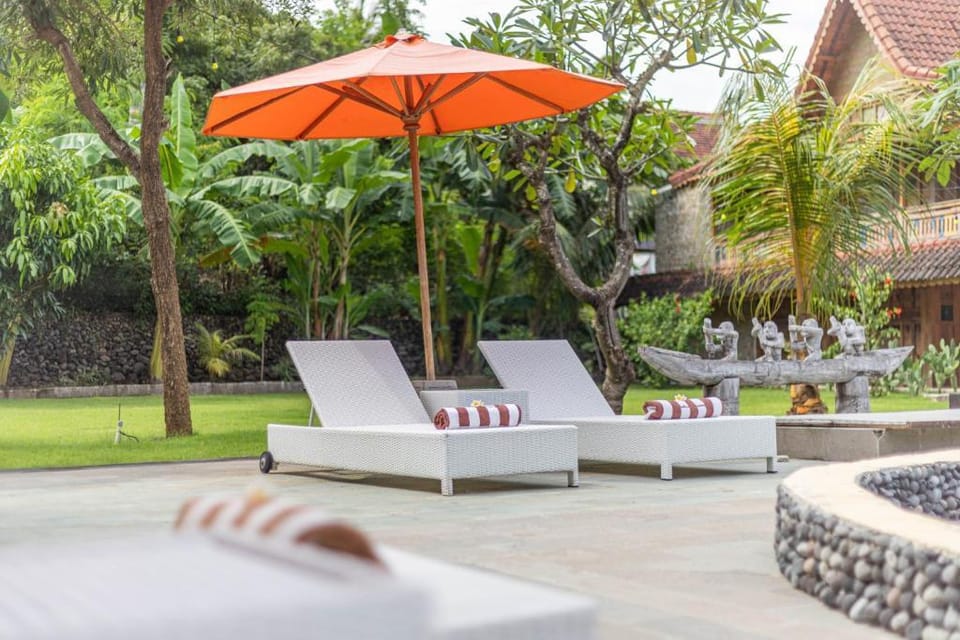 Relaxing Deluxe Double Sea View Villa with Balcony Vacation rental in Nusapenida