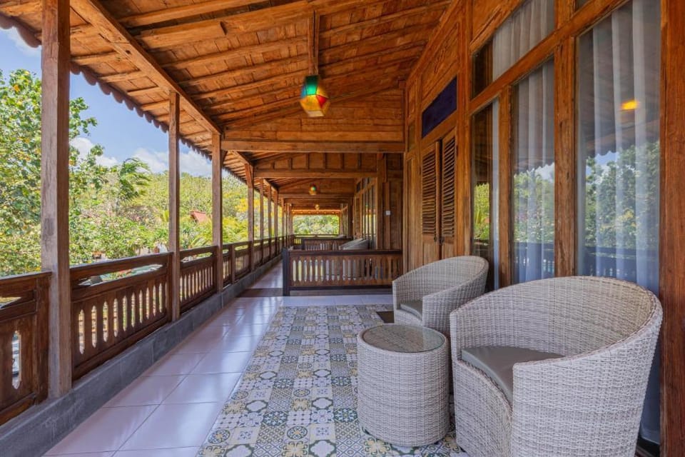Relaxing Deluxe Double Sea View Villa with Balcony Vacation rental in Nusapenida