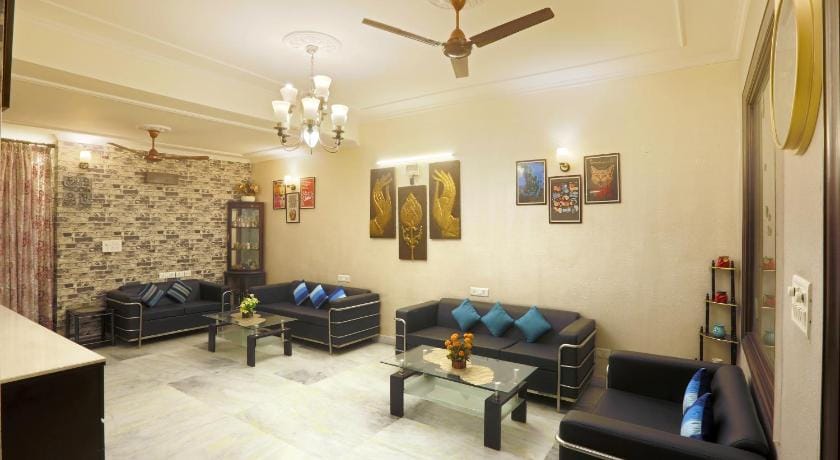 FabHotel Sunrise Residency Hotel in Noida