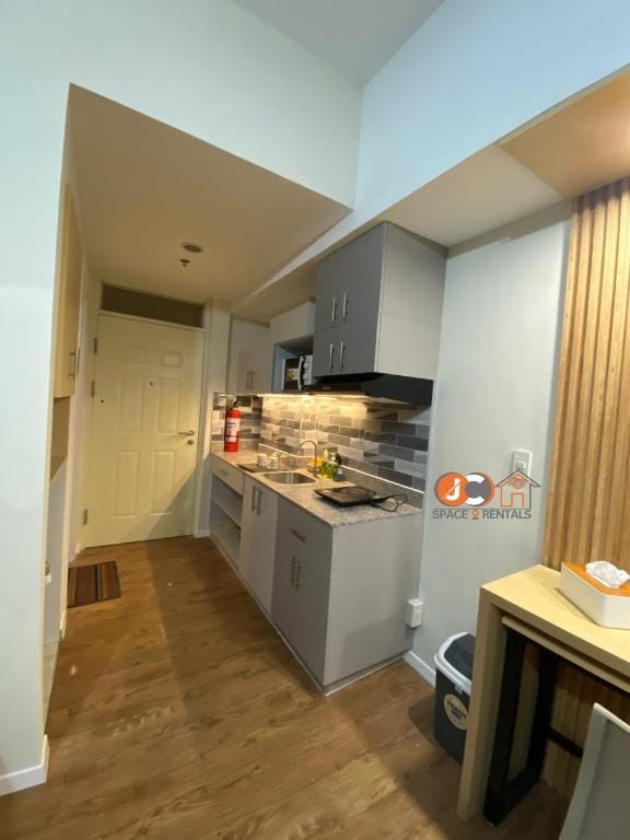Amani Grand Resort Residences, near Airport by JC SpaceRentals Apartment in Lapu-Lapu City