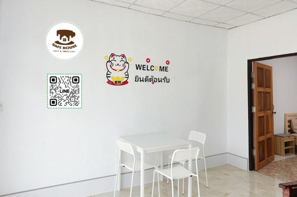Safe House cafe and homestay #4 Vacation rental in Krabi Changwat