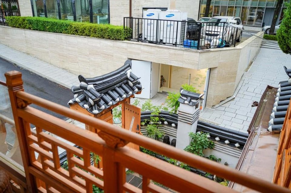Arumdaun Hanok Yuju Vacation rental in Seoul