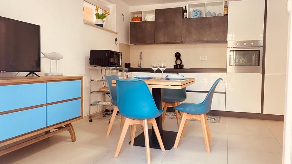 Casa Jacopo - con terrazzo e posto auto Apartment in San Vincenzo