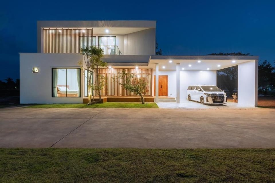 Baan Poolvilla Nong Khai Lyntara Villa in Vientiane Prefecture, Laos