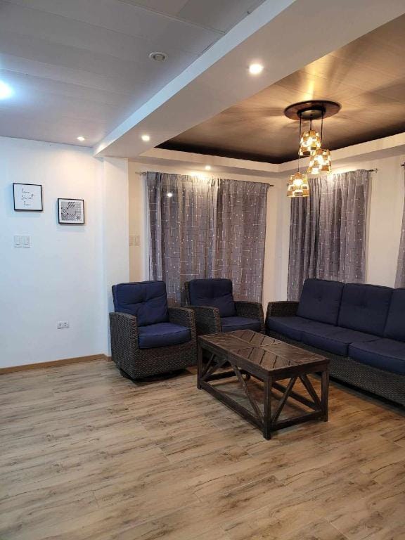 Dahilayan Modern Bungalow With Free Wifi! Vacation rental in Northern Mindanao