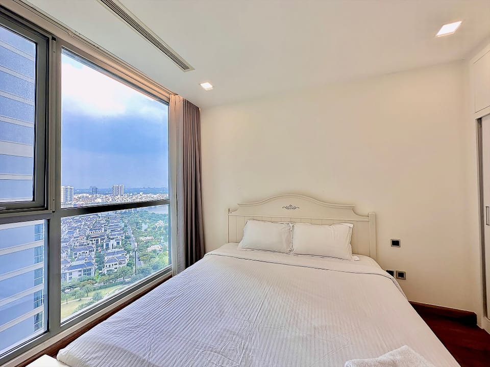 Soaring Serenity Hotel Apartment in Ho Chi Minh City