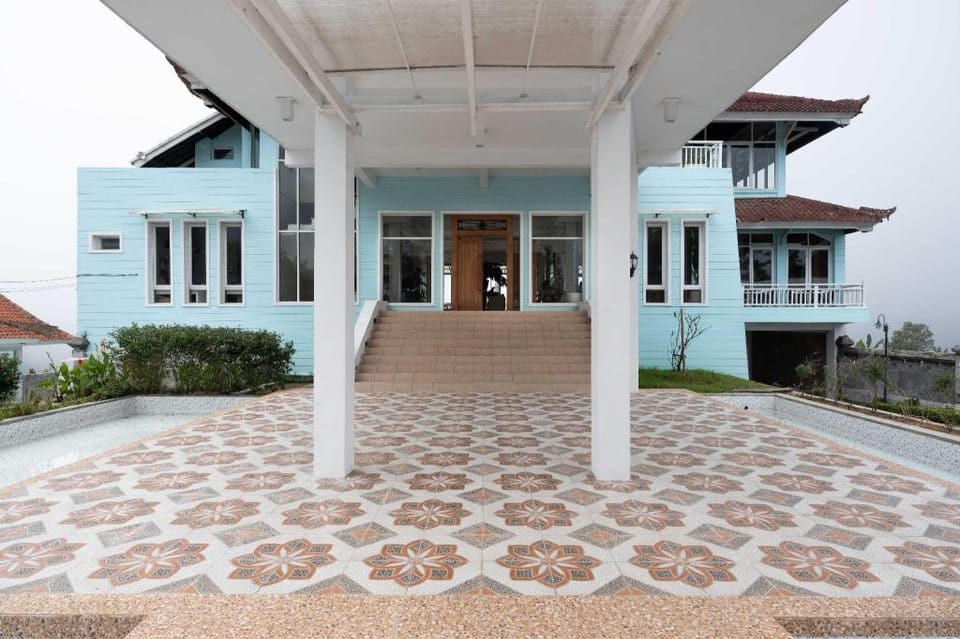 Girihill Farmhouse Hotel in Bali