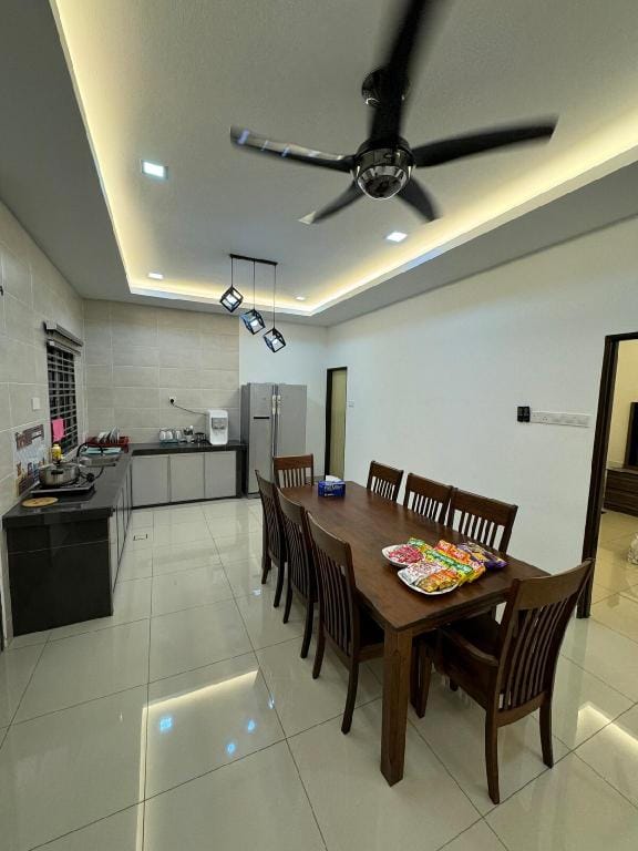 Maxwell Merpati Taiping Homestay (UNIFI 5G COWAY) Vacation rental in Perak