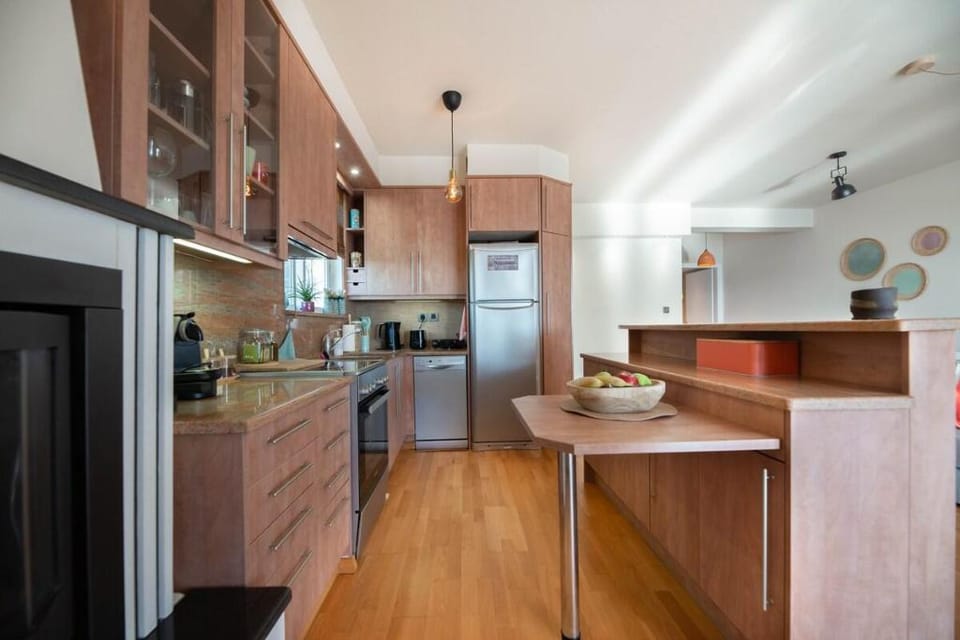 Happy Place Sea View Apartment in East Attica Regional Unit, Greece
