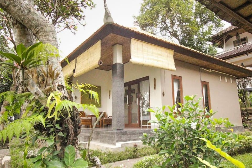 Beautiful Deluxe Suite Room near Ubud Palace Vacation rental in Payangan