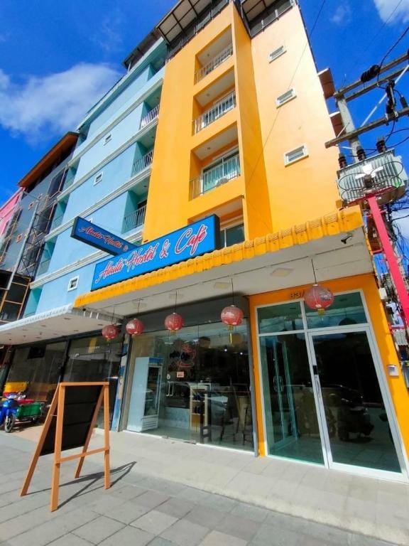 Alaita Hostel Patong Apartment in Patong