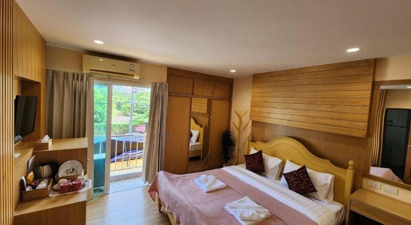 Alaita Hostel Patong Apartment in Patong