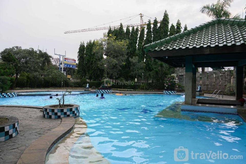 Big and Cozy Studio at Puri Garden By Travelio Apartment in Jakarta