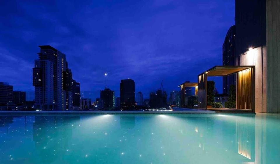Luxury 2BR on the Clouds in Prime area Bangkok Vacation rental in Bangkok