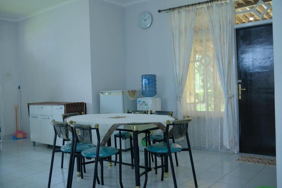 Villa ChavaMinerva Hanni Ciater with Private Pool Villa in West Java