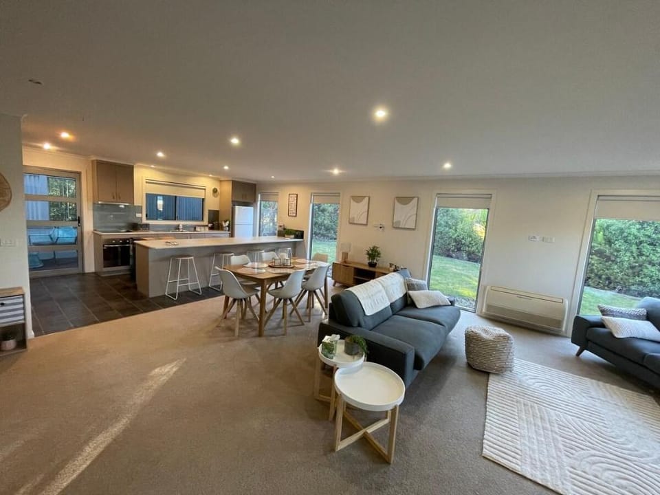 Self Contained Villa Villa in Port Sorell