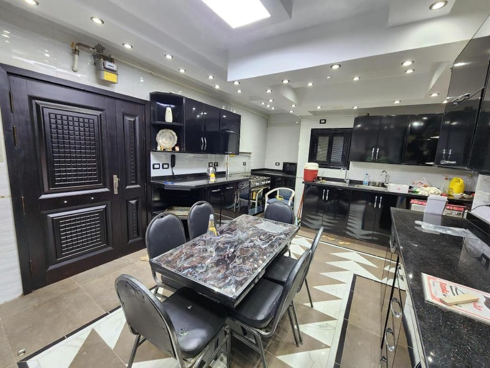 شقة فاخرة وفيو خرافي maadi Apartment in Cairo Governorate