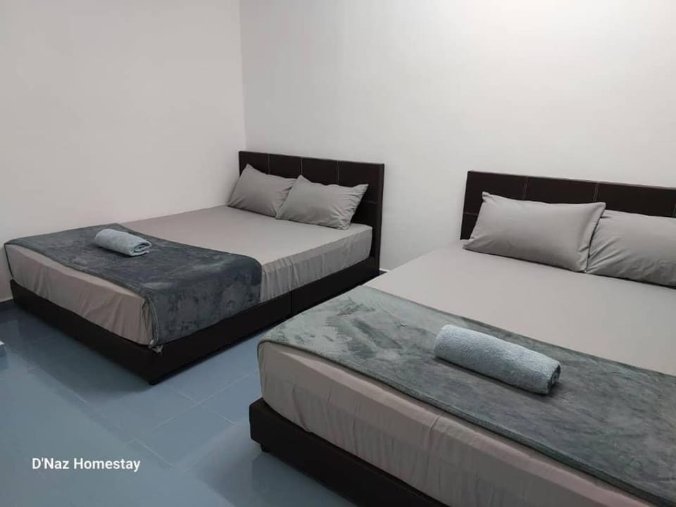 Near Spice Arena 4R3B double storey Bayan Baru Vacation rental in Bayan Lepas