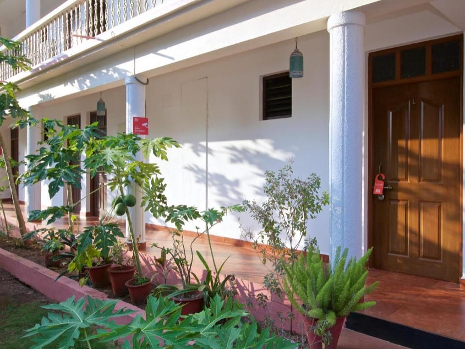 Anjuna Pebbles Guest House Hotel in Goa, India