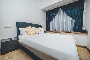 Amberside Comfy Stay 3BR in Danga Bay Apartment in Johor Bahru