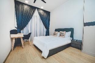 Amberside Comfy Stay 3BR in Danga Bay Apartment in Johor Bahru