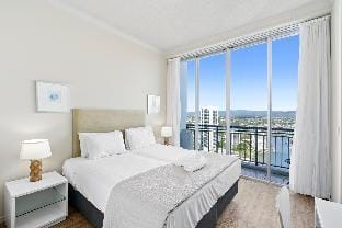 River View 2B/2B 27th Lvl Apt Vacation rental in Surfers Paradise