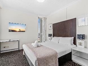 Two Bedroom Ocean View @ Chevron, Heart of Surfers Vacation rental in Surfers Paradise