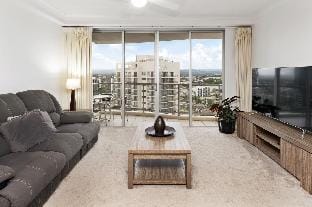 Level 17- Chevron Renaissance 2Bed w. River View Vacation rental in Surfers Paradise