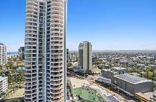Legends Dual Key - 2 Bedroom Apartment - Level 15 Vacation rental in Surfers Paradise Boulevard