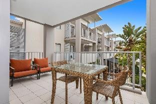 The Sand Resort Kingscliff - One Bed Pool View Apartment in Kingscliff