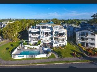 Panoramic River & Ocean Views - Penthouse -Rooftop Vacation rental in Noosaville