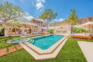 Villa Miami - New Luxury 7BDR, Prime Location Villa in Kuta