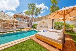 Villa Miami - New Luxury 7BDR, Prime Location Villa in Kuta