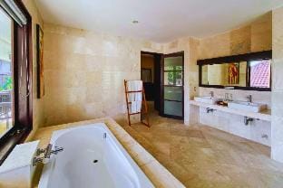 Chandra 3 BR Private Pool Villa DH49 Villa in North Kuta
