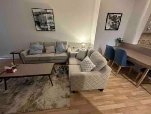 Yar2.8 شقة بتصميم كلاسيك ودخول ذاتي  Apartment in Riyadh