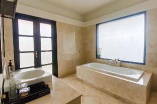 Glorious Villa 4 BR With Private Pool #ZN24 Villa in North Kuta