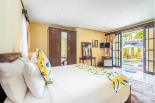 Diratama 4 BR Private Pool DH28 Villa in North Kuta