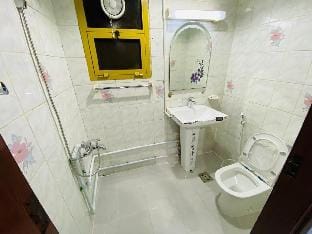 Super family and couple hygienic room abudhabi  Apartment in Abu Dhabi