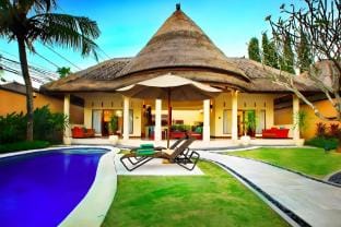 Great 3BR Private Pool Villa near Jimbaran Beach Villa in Bali